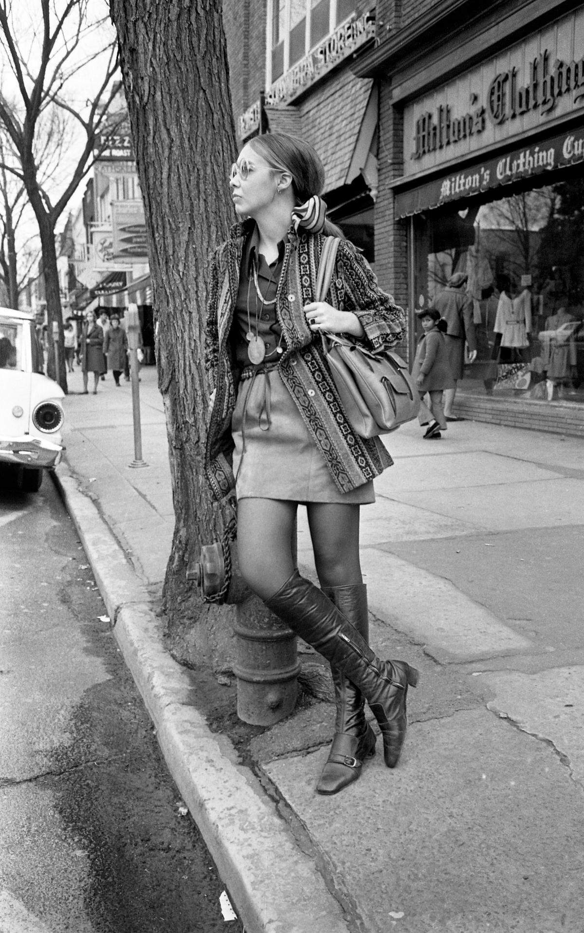 Image from a 1969 Fashion shoot on Franklin Street in Chapel Hill, N.C. From the News & Observer archives