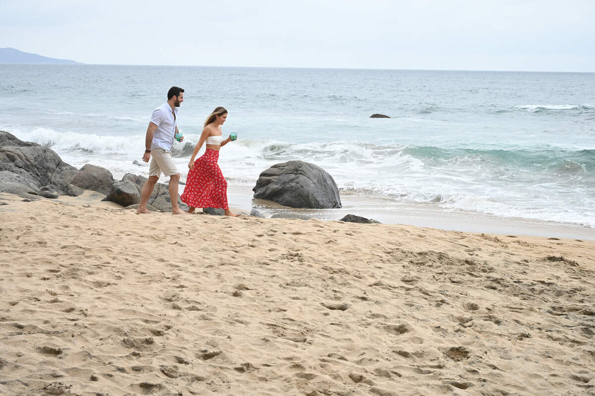 Derek Peth and Caelynn Miller-Keyes in “Bachelor in Paradise.”