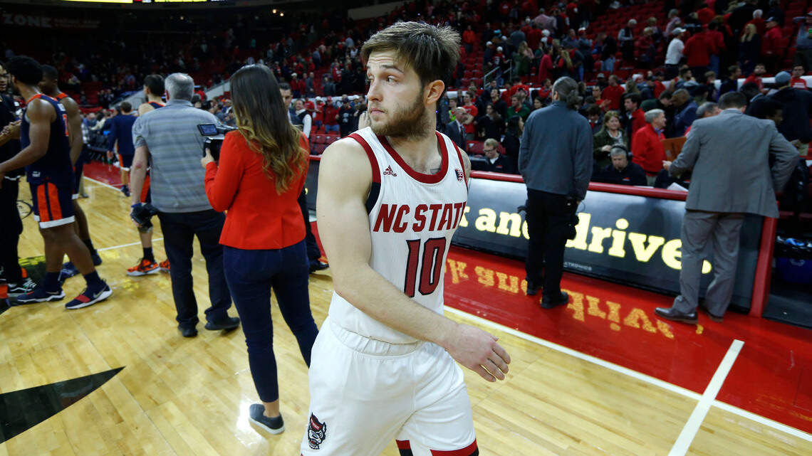 Virginia hangs on to beat NC State in overtime