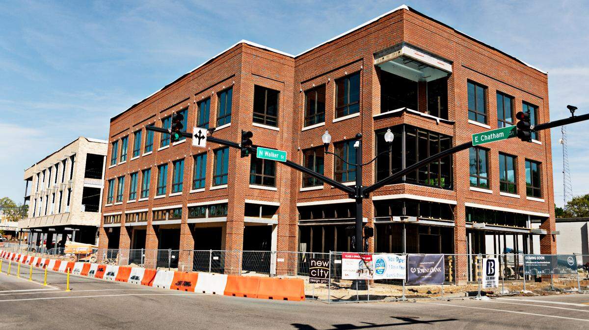 The 22,000 square feet Rogers East building will house Hodge & Kittrell Sotheby’s International Realty, Sono Sushi, the restaurant’s second location, and civil engineering firm, WithersRavenel.