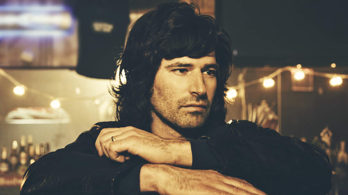 Pete Yorn is bringing An Evening with Pete Yorn tour, a solo acoustic run, to  Motorco Music Hall Sept. 25. He recently released a cover of “Here Comes Your Man” with Liz Phair and released a new EP with Scarlett Johansson, “Apart.”