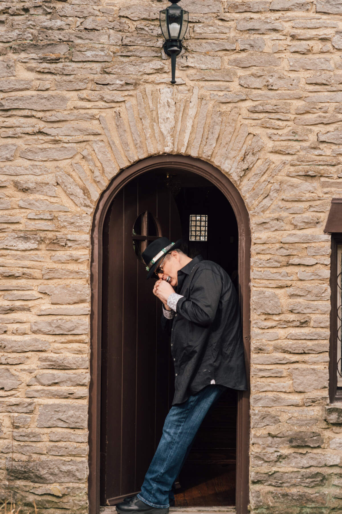 Blues Traveler, featuring frontman Jon Popper, hit the charts during the early ‘90s with such tunes as “Run-Around,”  “Hook” and “But Anyway.” They will  perform Oct. 27, at the Ritz in Raleigh.  Their new album is “Hurry Up & Hang Around.”