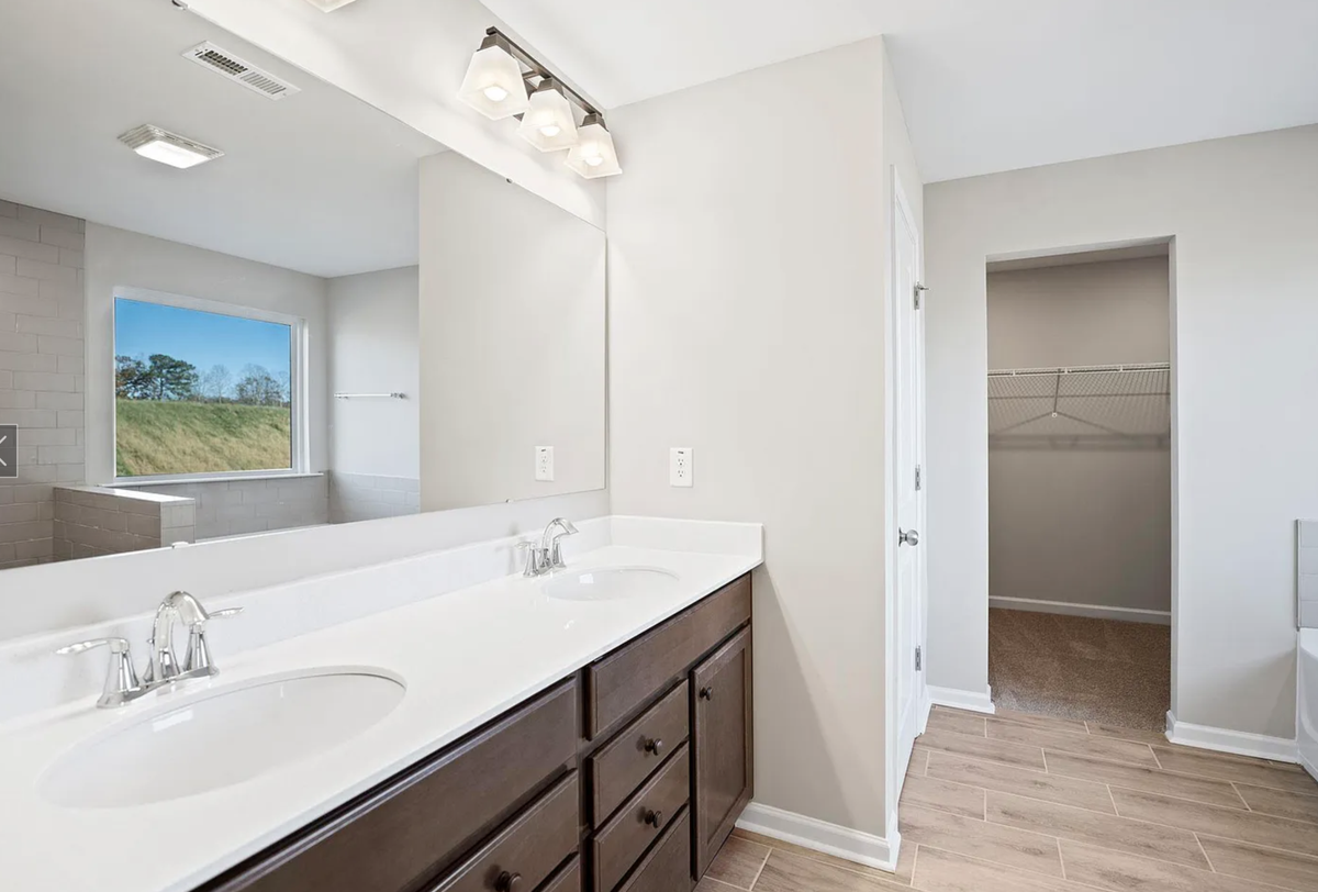 137 Curling Creek Dr #293, Clayton 27527