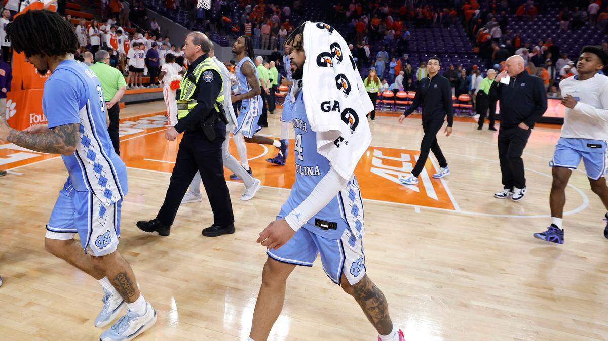 North Carolina’s RJ Davis (4) walks off the court after Clemson’s 85-65 victory at Littlejohn Coliseum in Clemson, S.C., Monday, Feb. 10, 2025.