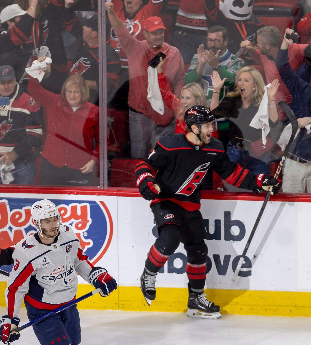 Carolina Hurricanes left wing Taylor Hall (71) reacts after scoring on Washington Capitals goalie Logan Thompson (48) to take a 4-2 lead in the third period during Game 4 of their series on Monday, May 12, 2025 at Lenovo Center in Raleigh, N.C