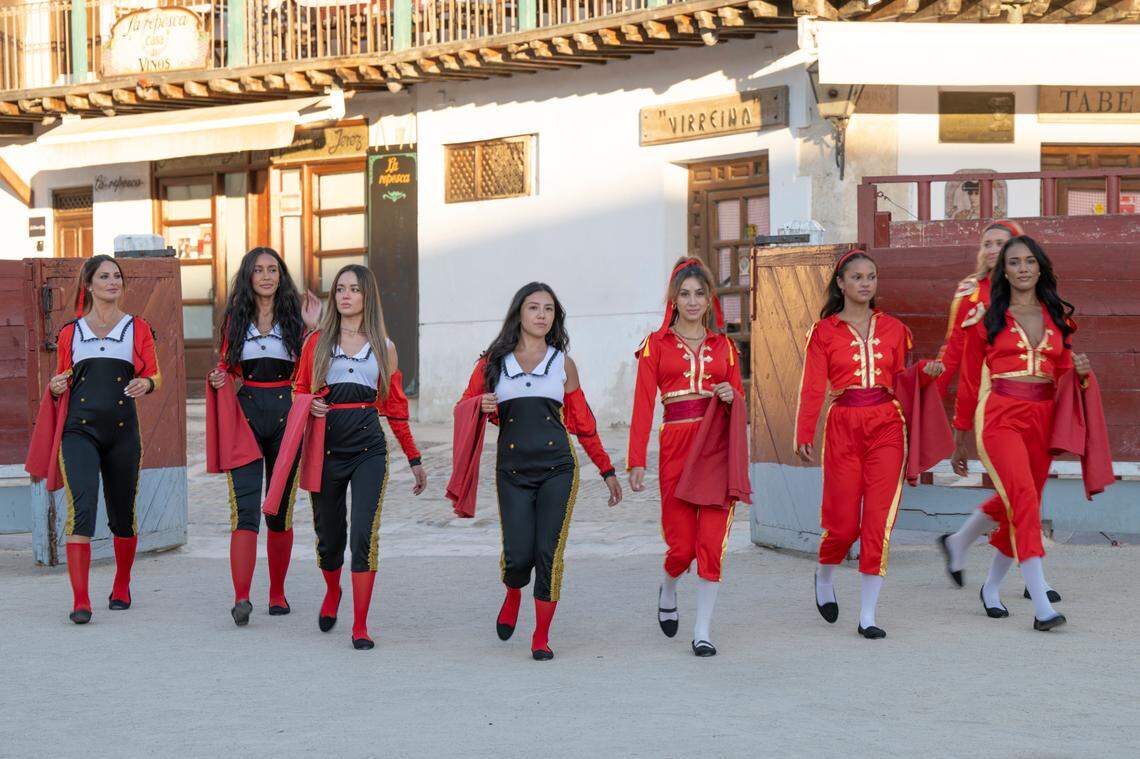 Grant and the eight women on his group date explored through Madrid and rode mechanical bulls.