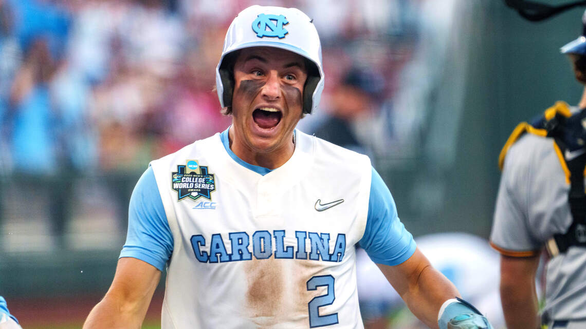 Another UNC baseball late-inning outburst carries Tar Heels to CWS win