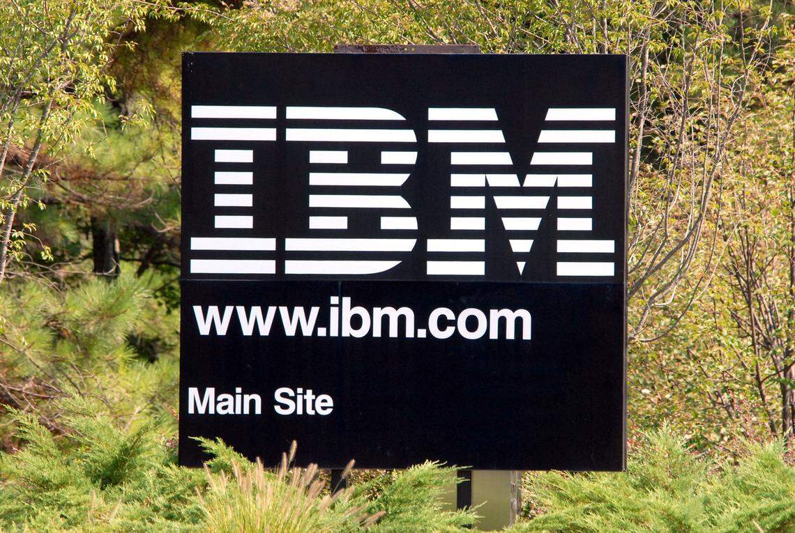 Earns IBM