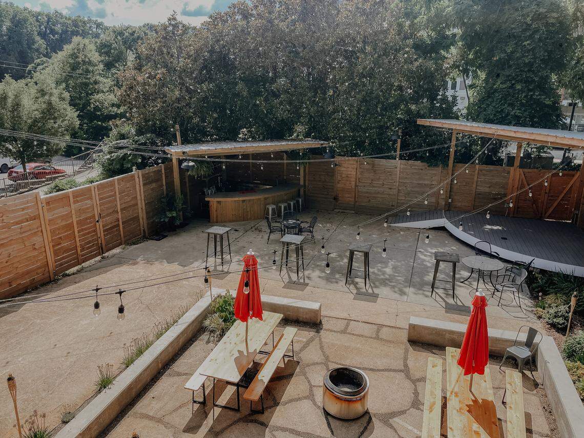 Wolfe & Porter’s back patio with outdoor stage for live music and special events.