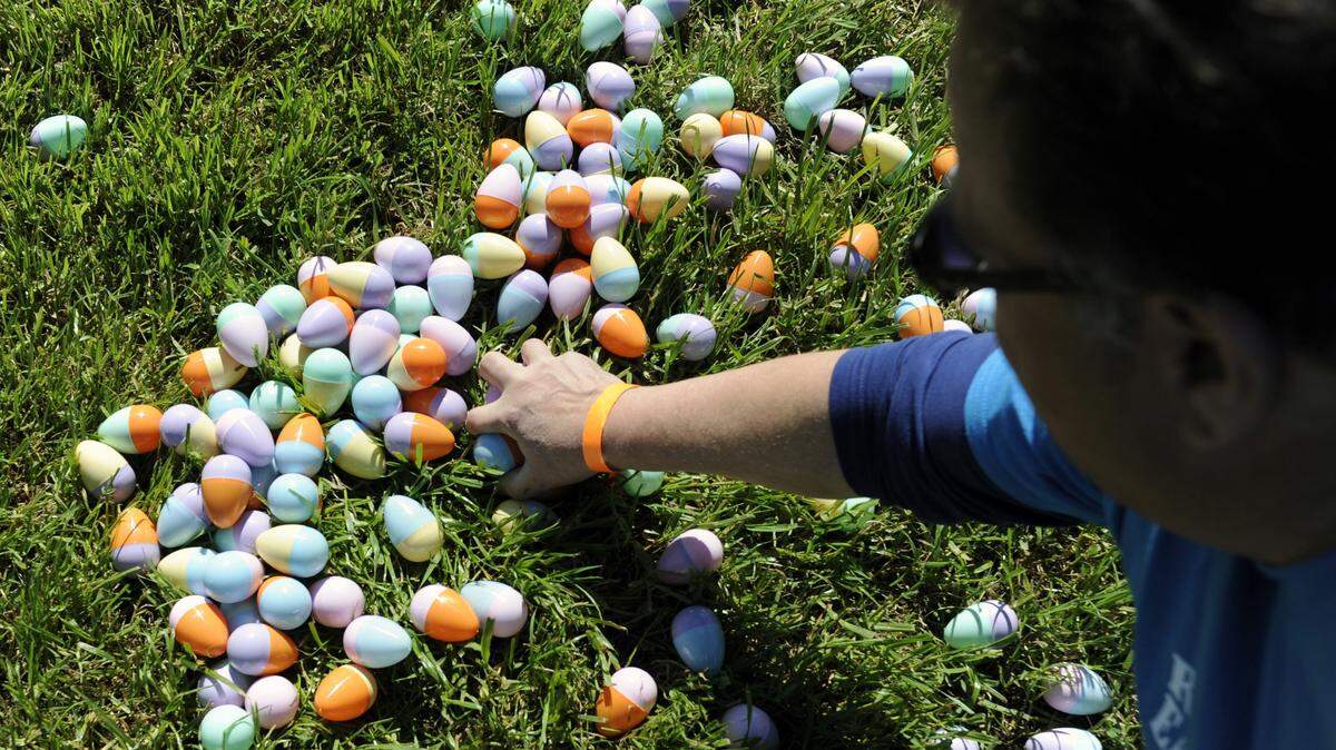 Easter is April 1, 2018.