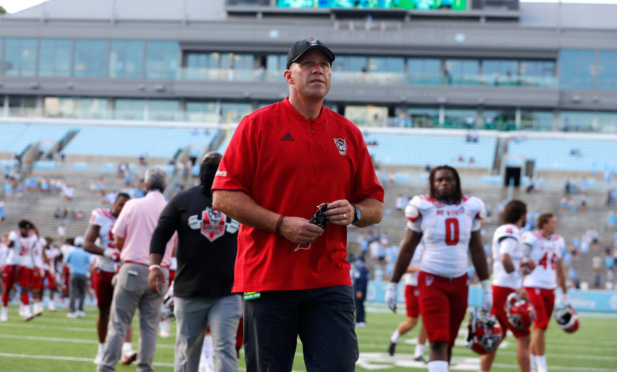 N.C. State head coach Dave Doeren walks off the field after UNC’s 48-21 victory over N.C. State at Kenan Stadium in Chapel Hill, N.C., Saturday, Oct. 24, 2020.