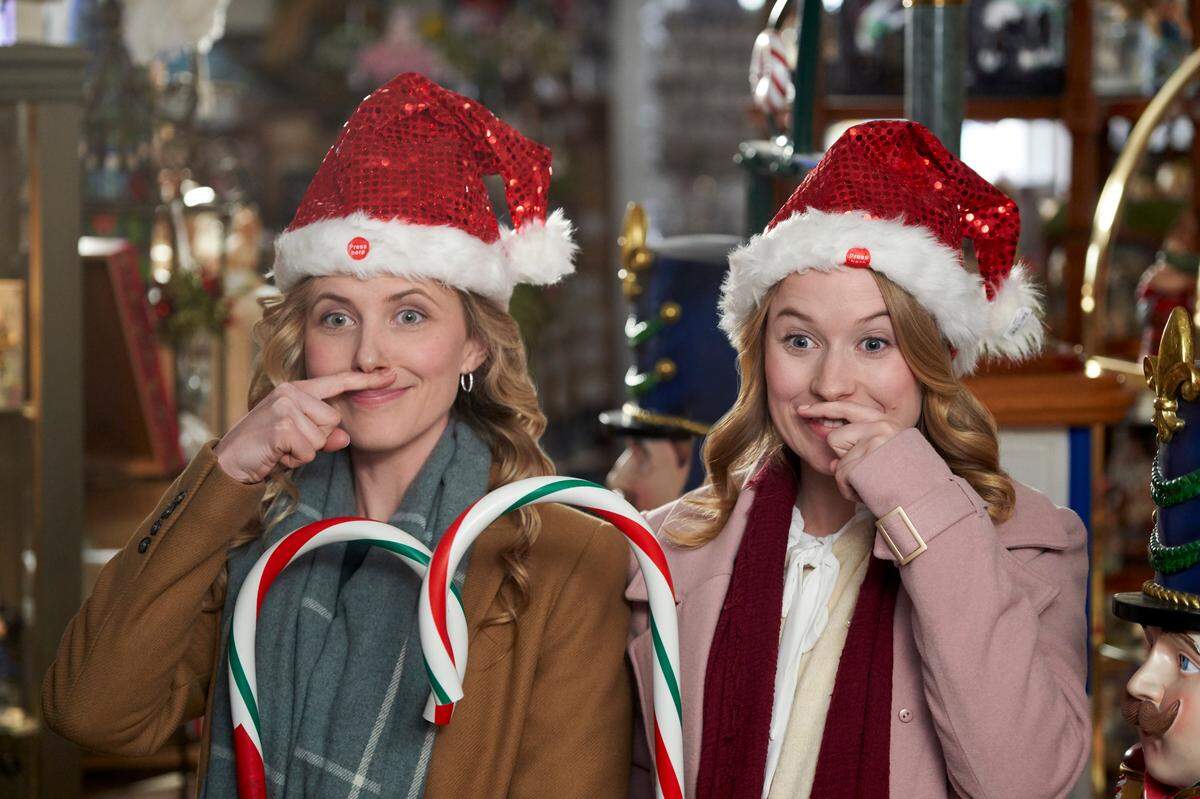 Tianna Nori and Erica Deutschman in the Hallmark movie “A Cheerful Christmas.”