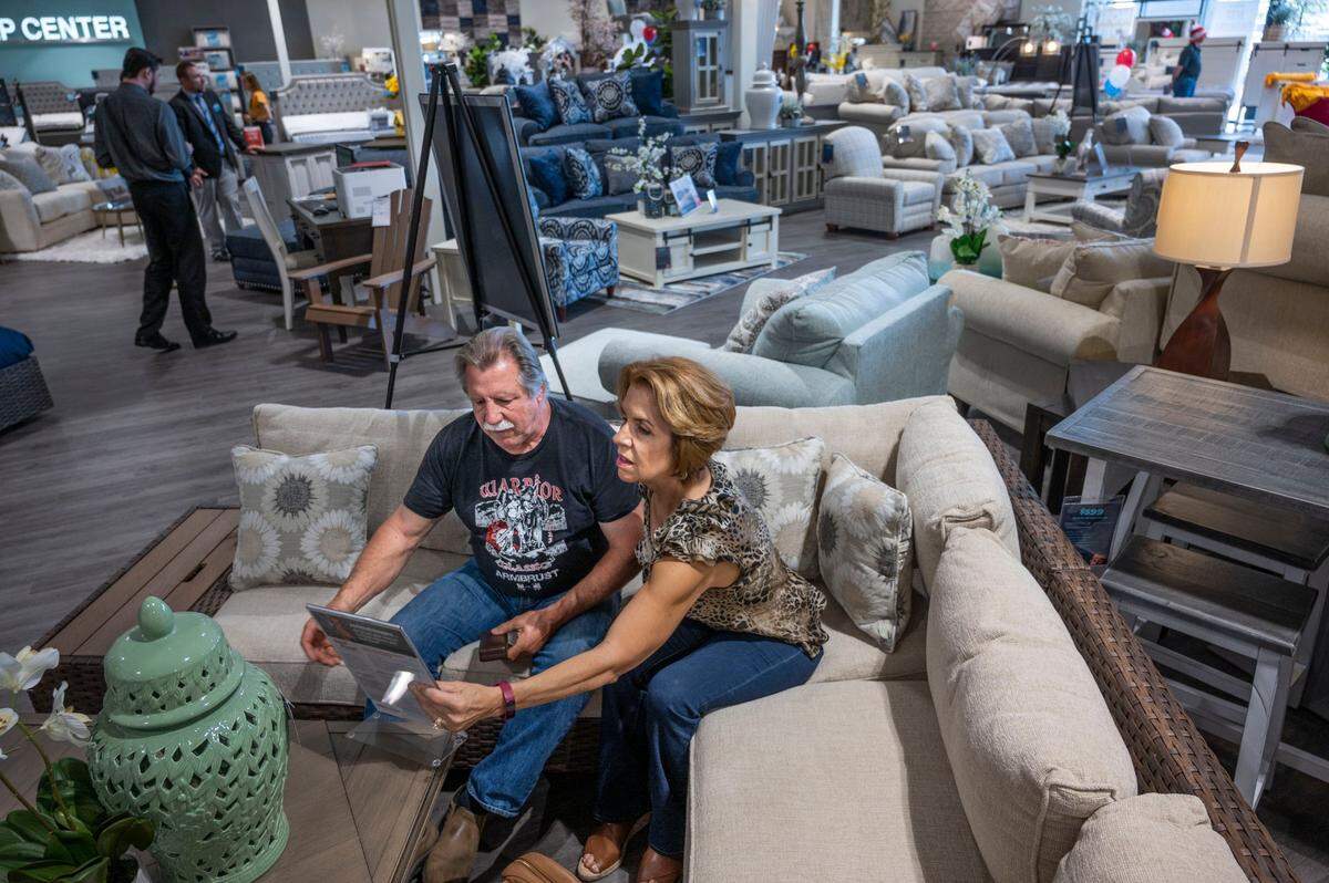 A national furniture chain with more than 190 stores across the country is expanding in North Carolina.