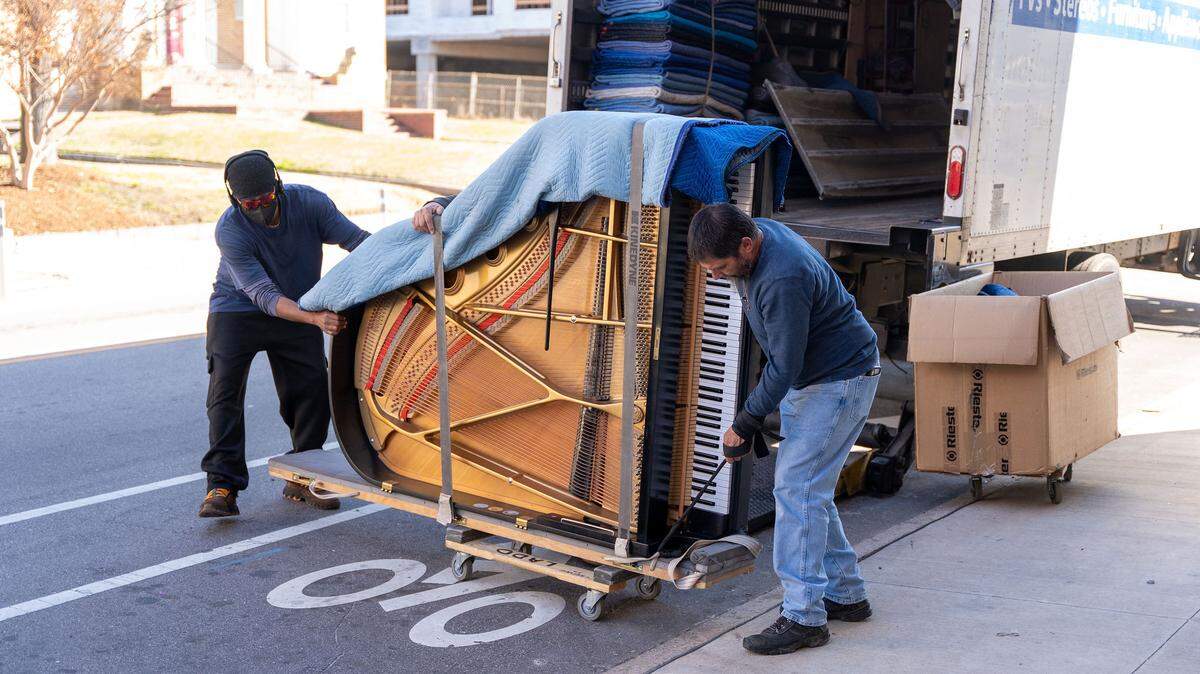 Missy Lane’s Assembly Room, a new music venue and social club in Durham, will feature two grand pianos. The space opens with a performance by jazz vocalist Lois Deloatch Gomes on Saturday, January 13, 2024.