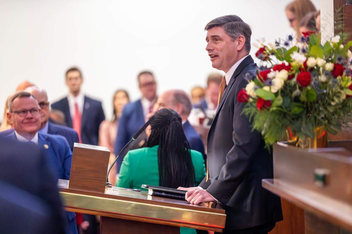 The Rev. William Franklin Graham IV delivers the invocation as the North Carolina General Assembly convenes for its 2025 legislative session on Wednesday, Jan. 8, 2025, at the Legislative Building.