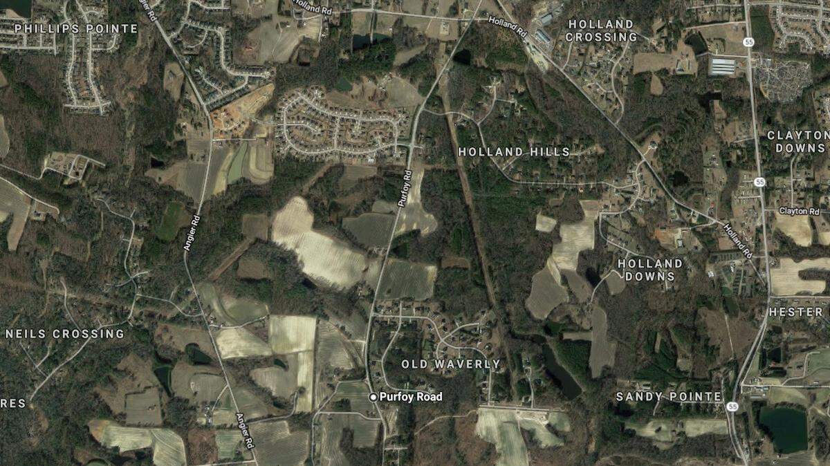 A development with 800 homes is planned for a 400-acre site bounded by Purfoy and Holland roads and N.C. 55 in Fuquay-Varina.
