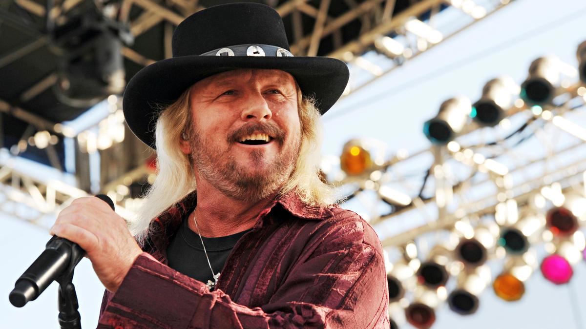Donnie Van Zant of 38 Special performs during the HullabaLOU Music Festival on July 25, 2010, in Louisville, Ky. (Photo by Amy Harris/Invision/AP)