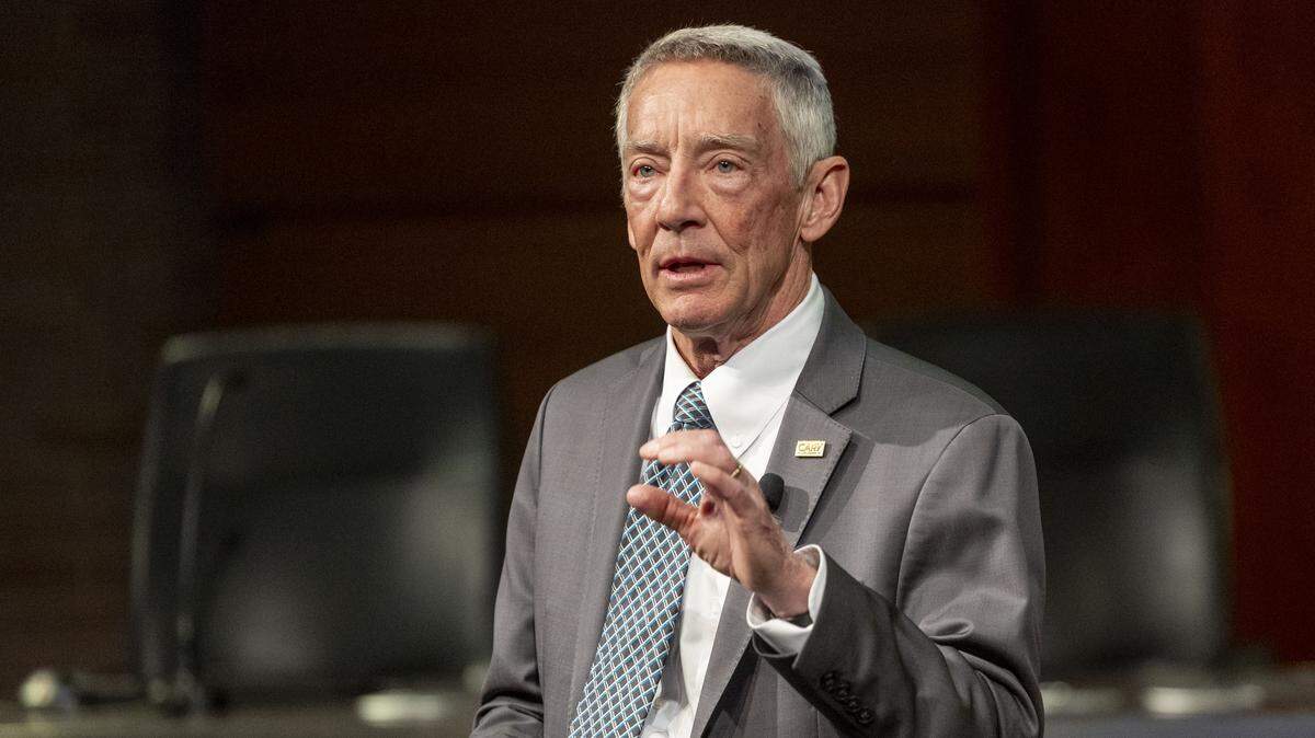 Discussing the ‘State of Cary,’ mayor touches on town manager, says little about ICE