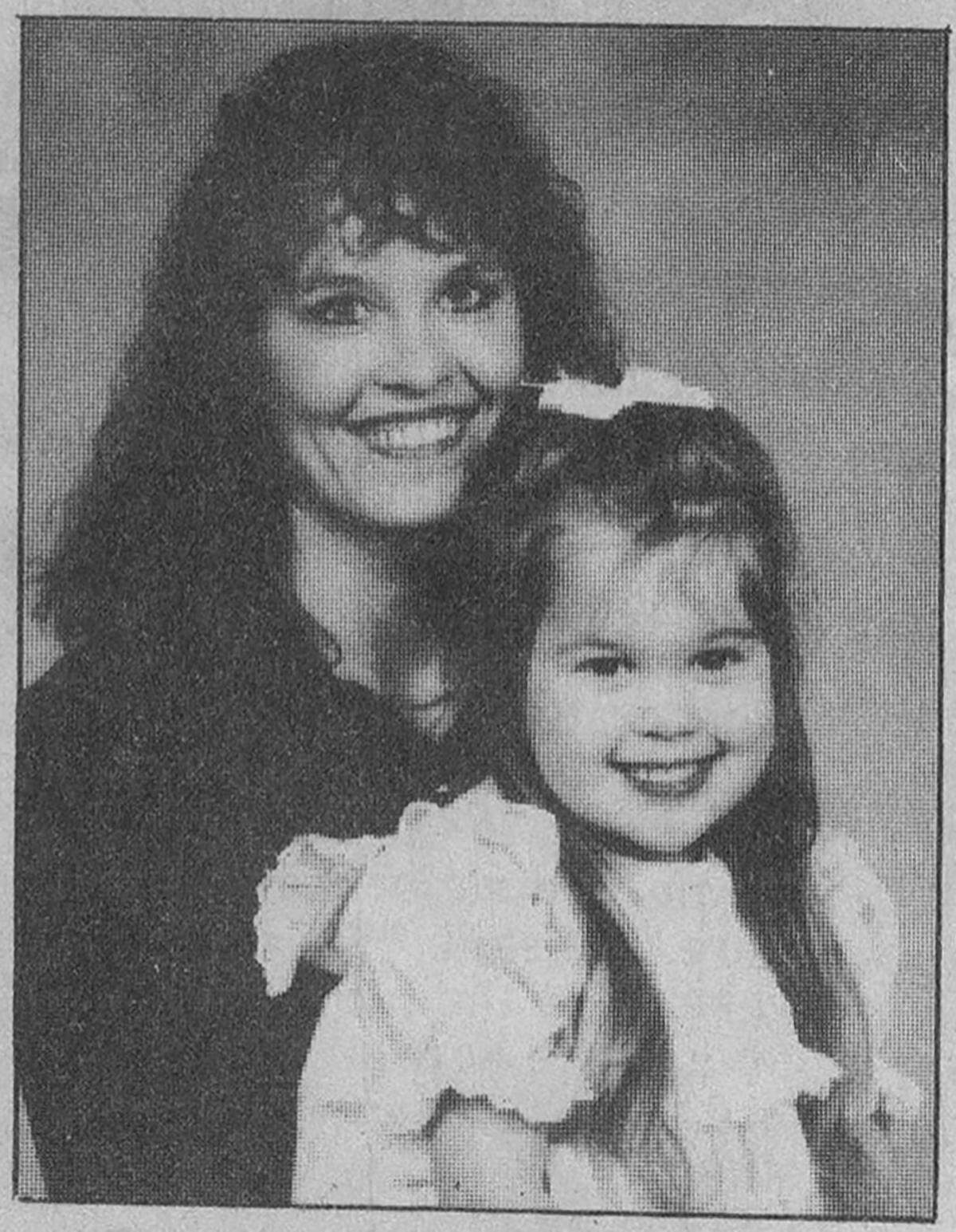 Dawn Jolly with daughter Brandi from October 1, 1989.