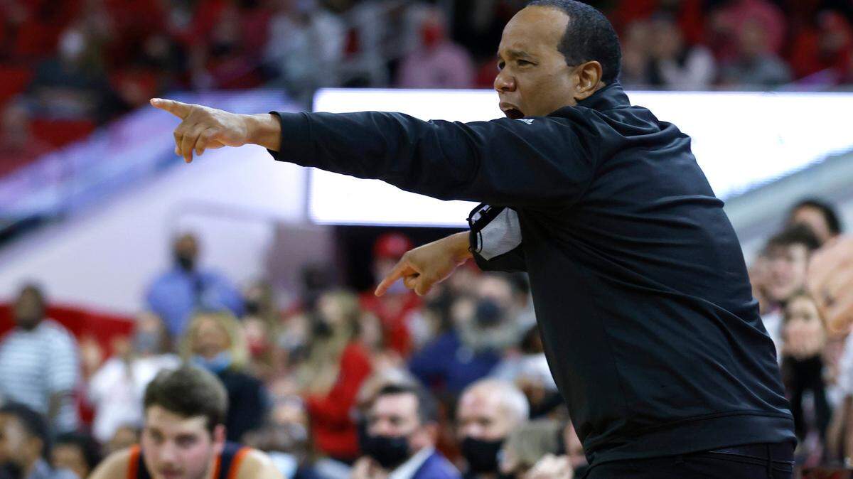 N.C. State head coach Kevin Keatts