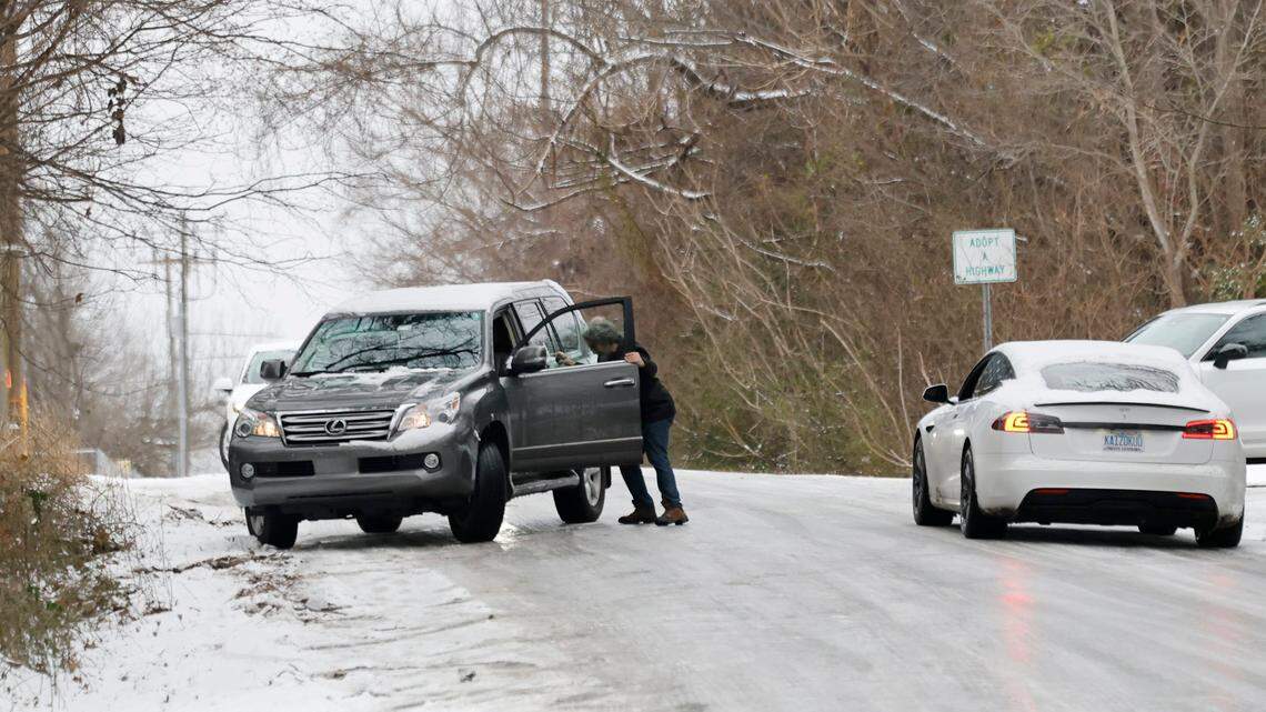 Winter storm halts some Triangle mail delivery. Where are the USPS updates?