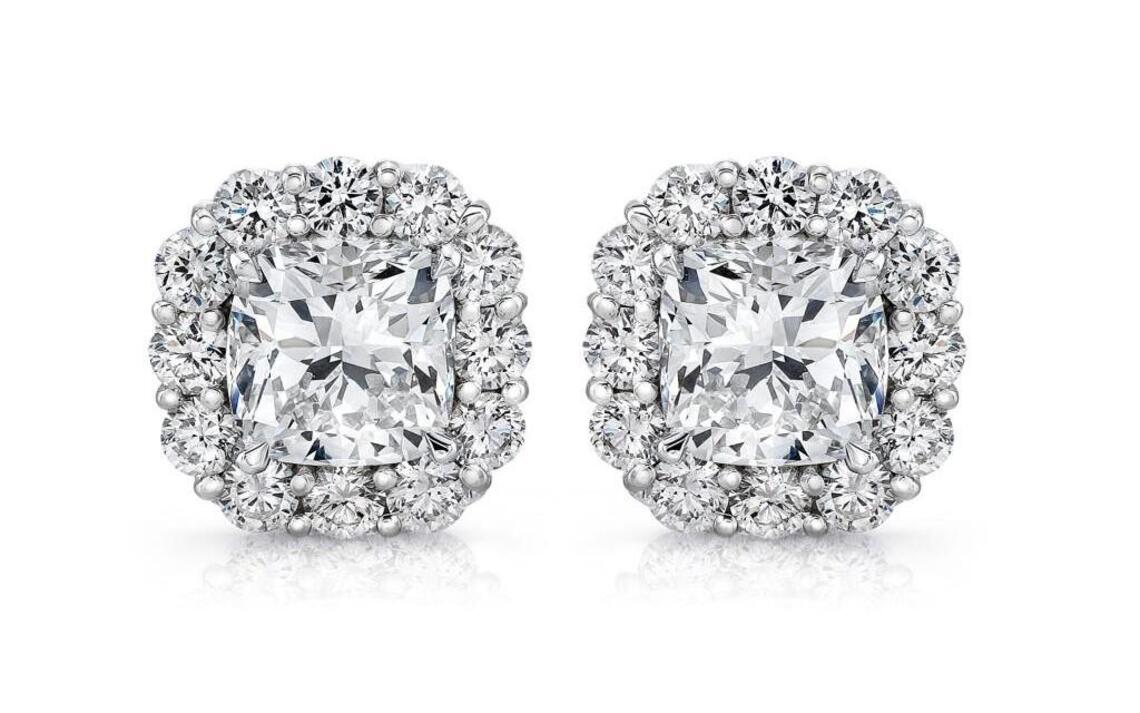 Style Watch: Holiday open houses and a pop-up market on deck