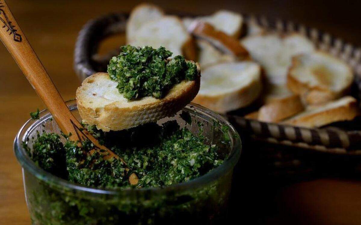 
Collards are showing up in all kinds of new ways including collard pesto.
