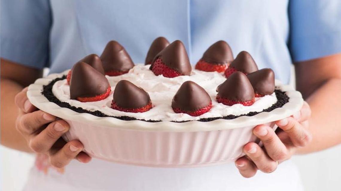 Behind the pie: How the ‘Waitress’-inspired cookbook was made