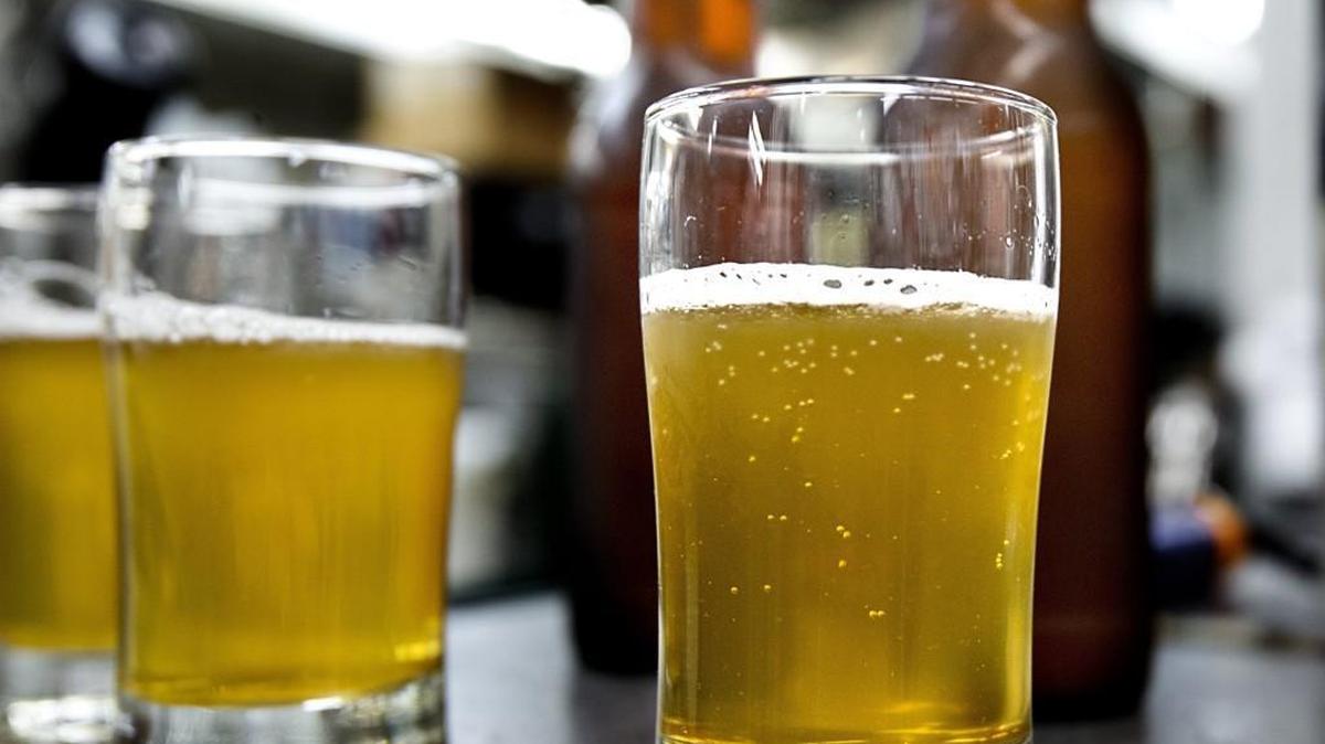 In this first year of alcohol at the NC State Fair, patrons don’t buy individual samples or glasses, but flights for $10 each. A flight includes four 4-ounce tastings of beer or four 1 1/2-ounce tastings of wine. Only one flight can be purchased per person.