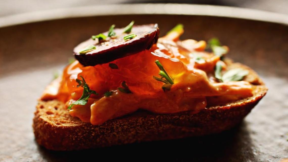 Capital Club 16’s Smoked Paprika Pimento Cheese and Fig Crostinis