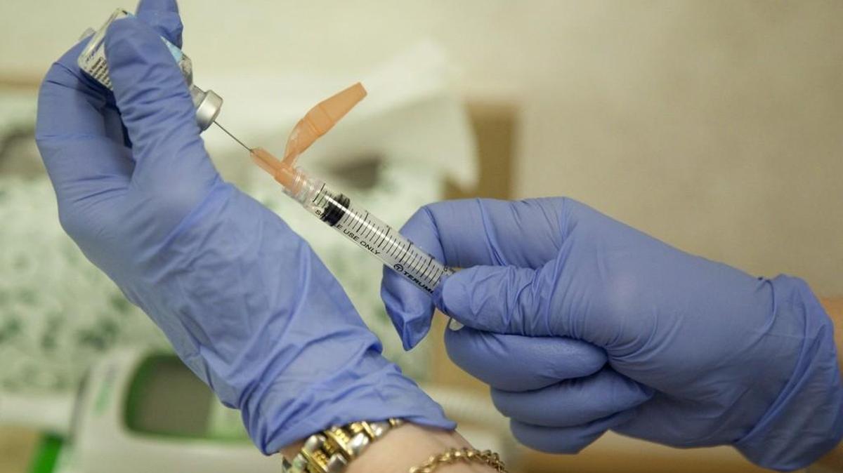Doctors say it’s still not too late to get vaccinated against the flu.