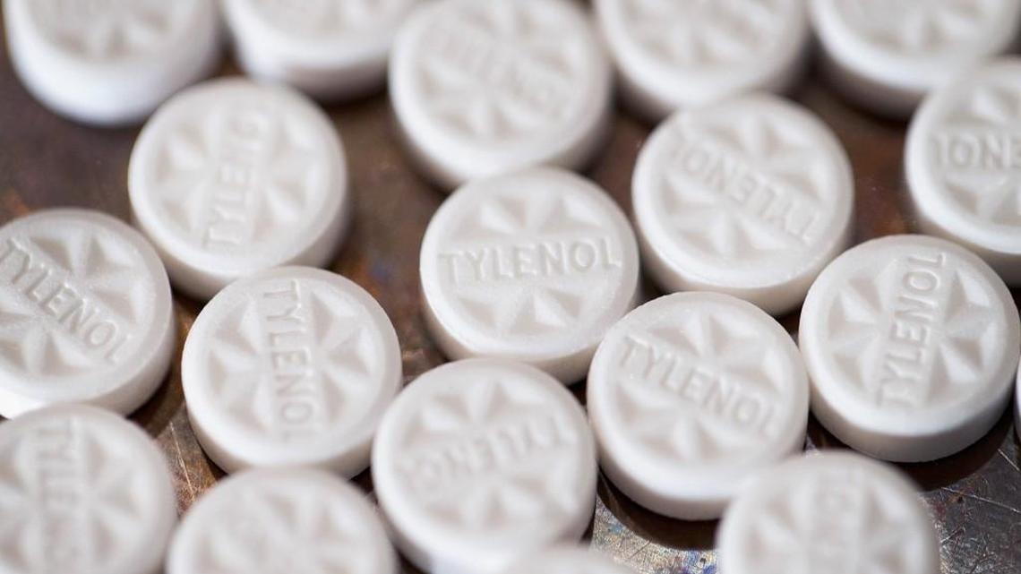Tylenol tablets, which contain acetaminophen, are shown on April 14, 2015 in Chicago, Illinois.