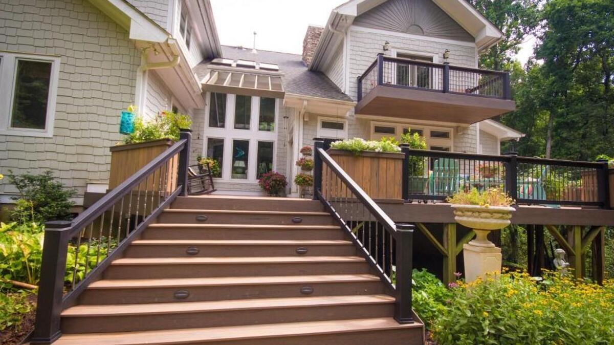 Raleigh-based Robco Deck and Fence won first place for this deck built on a Raleigh home in a recent national deck competition.