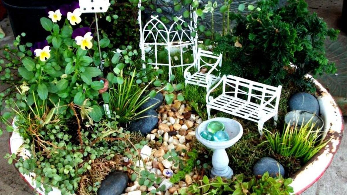 
The Garden Hut in Fuquay-Varina is offering a fairy garden class on Sept. 26. 
