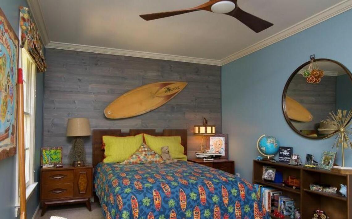 Surf’s Up in this boy’s bedroom