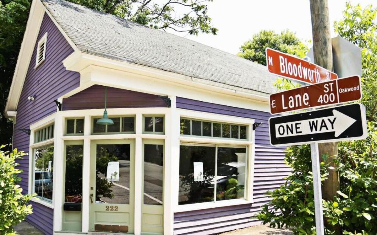 Raleigh Makers Market and Zartiques join to open a seasonal pop-up shop, Summer Shop, in Raleigh’s Historic Oakwood.