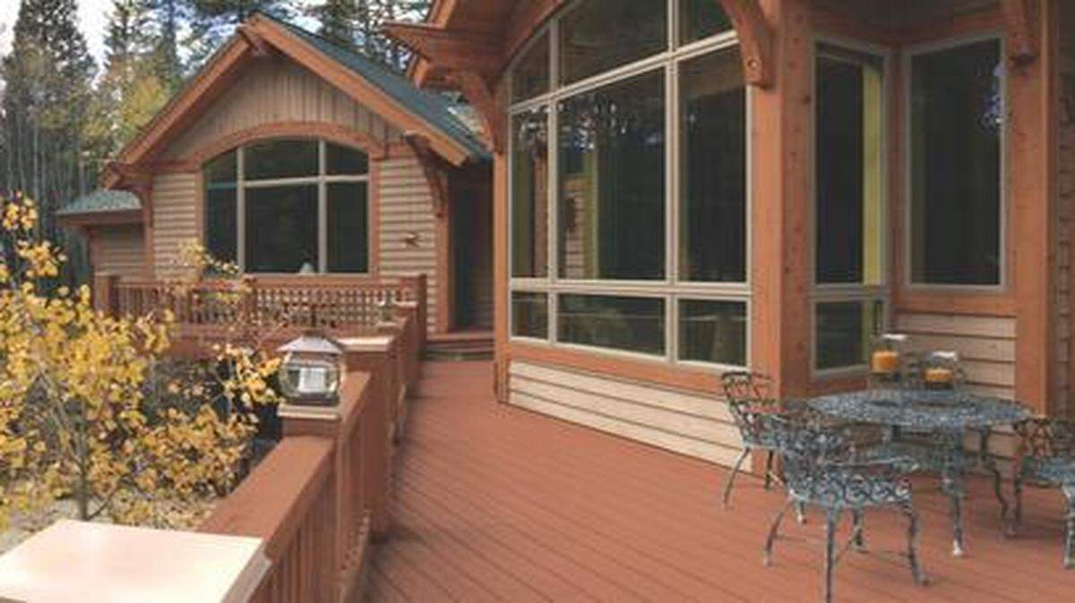
Deck restoration paints fill cracks and improve appearance. But some who have used them say the thick coatings are expensive, hard to apply and eventually will peel. 

 



