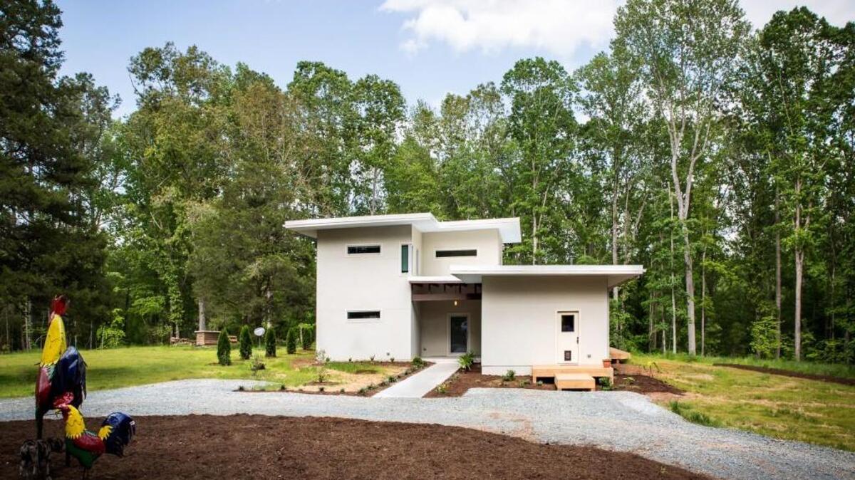 This Chapel Hill home, built by Newphire Building Co. and designed by Arielle Condoret Schechter, is on this year’s Green Home Tour.