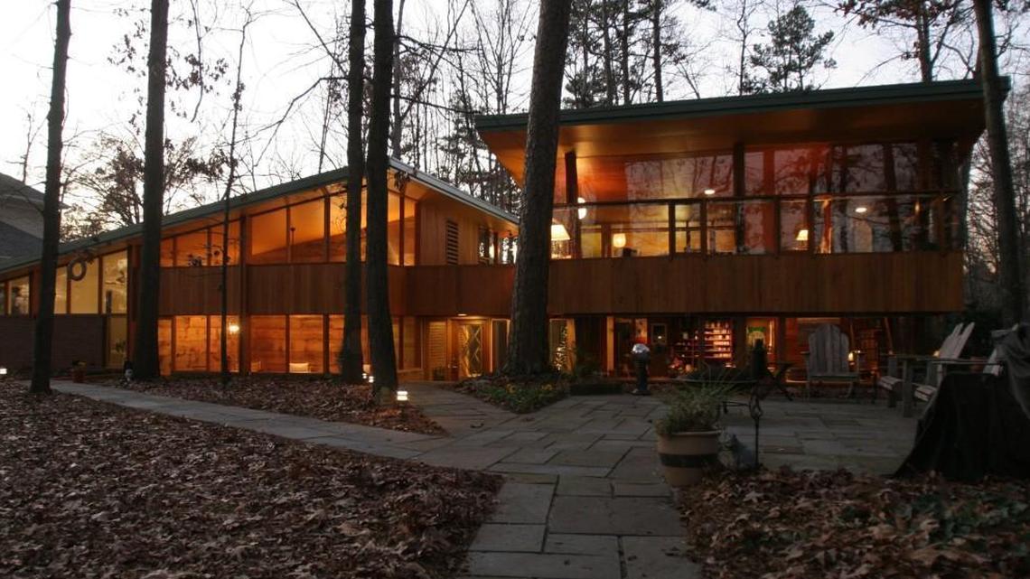 The late Raleigh architect Brian Shawcroft created an addition to Raleigh’s elegant little Fadum House in 2006. Shawcroft paid close attention to the James Fitzgibbon’s original design from 1949 and honored his friend and colleague with what may be the most sensitive addition ever built in the Triangle.