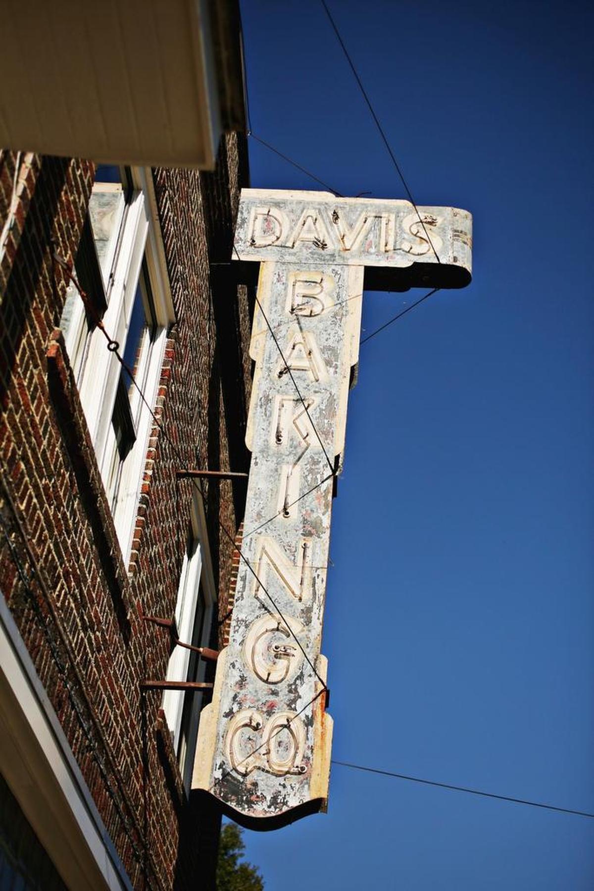Chef Phoebe Lawless, owner of Durham’s Scratch Bakery, opened The Lakewood in Durham in May 2017. Given Lawless’ background, it seems especially fitting that The Lakewood is located in a building that once was home to the Davis Baking Company for more than 60 years.