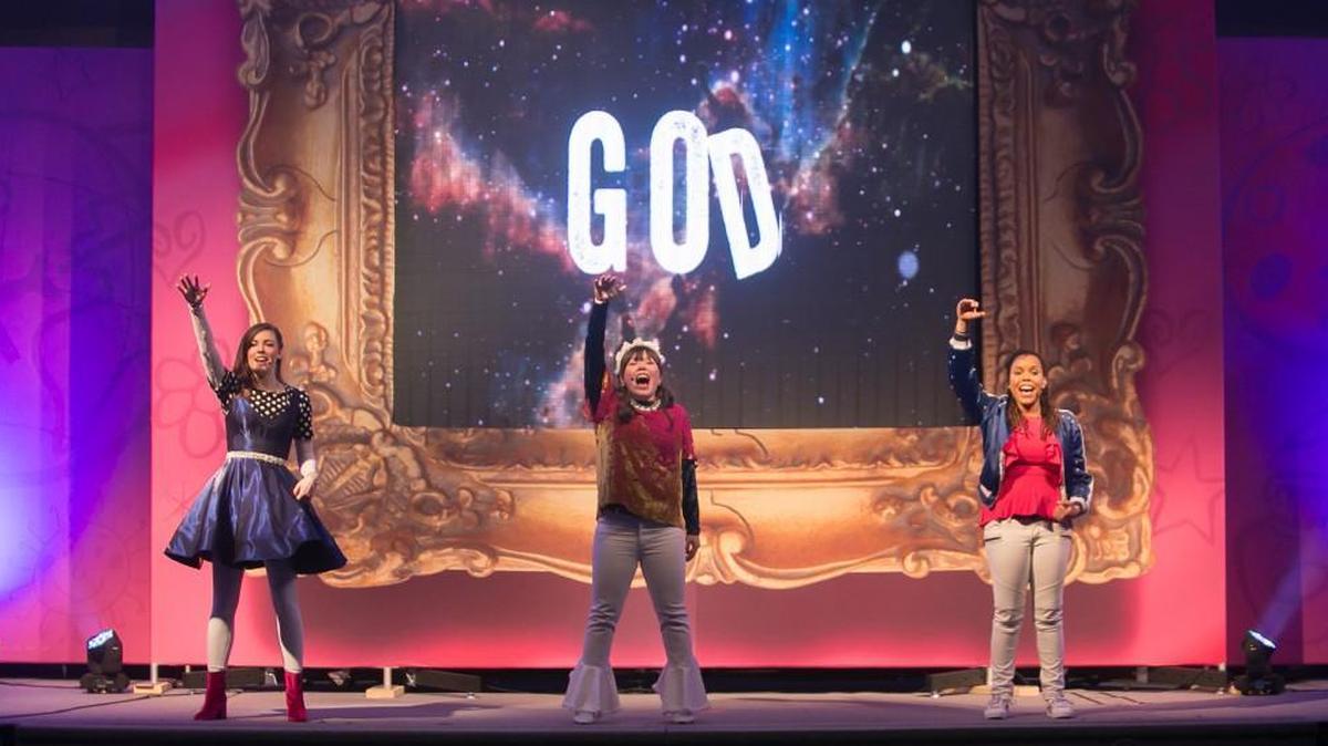 The Secret Keeper Girl Masterpiece World Tour is a traveling show that brings mothers and daughters together to change the way they look at the world and themselves while moving closer to Christianity.