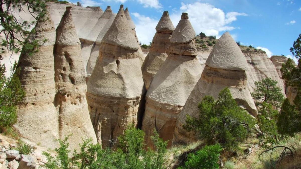 Strange rock columns known as hoodoos inhabit the Kasha-Katuwe National Monument in New Mexico.