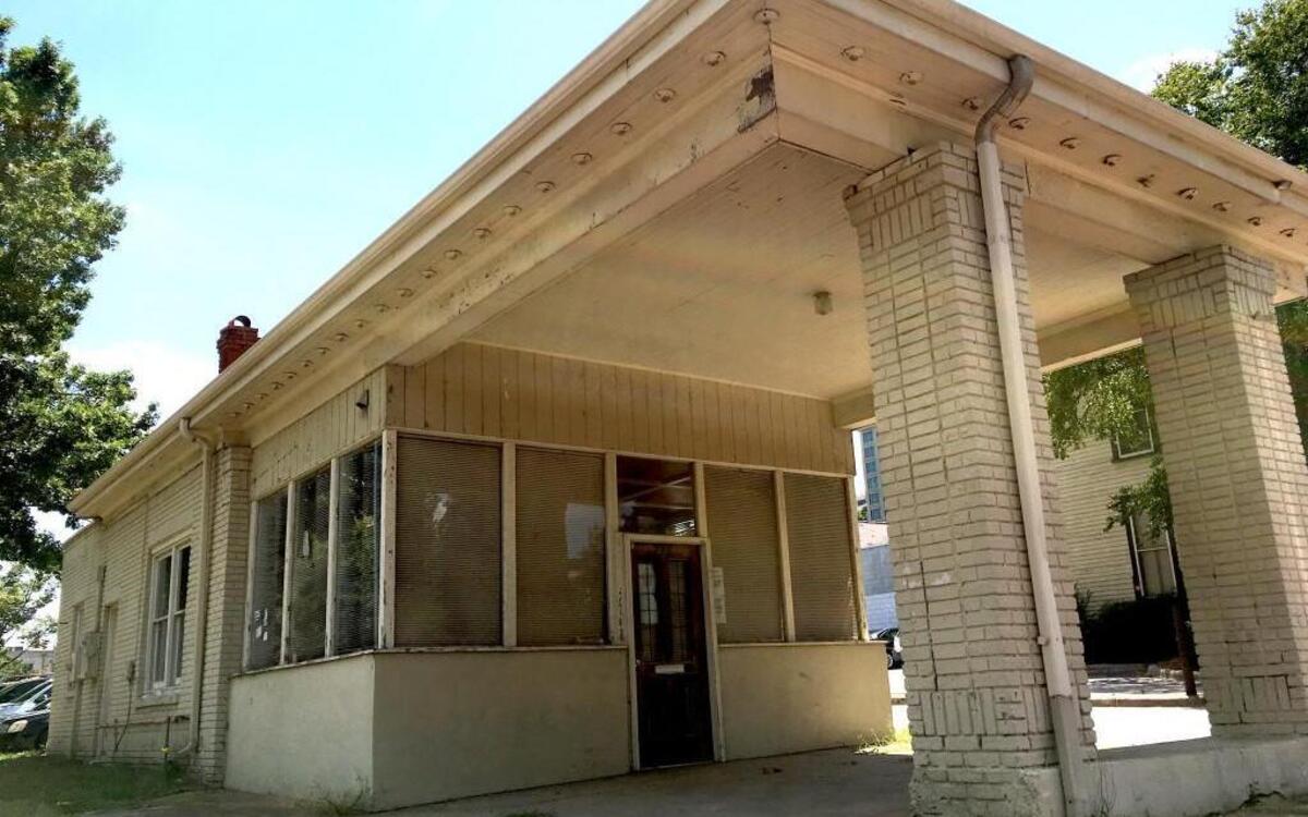 The city of Raleigh owns this structure located at 230 E. Martin Street near Moore Square.