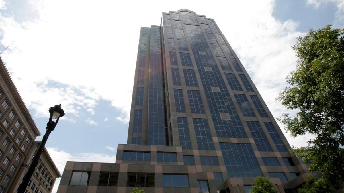 The Wells Fargo Building in downtown Raleigh is in for a remake to attract new tenants, which as of September 2017 includes the tech start-up Pendo.