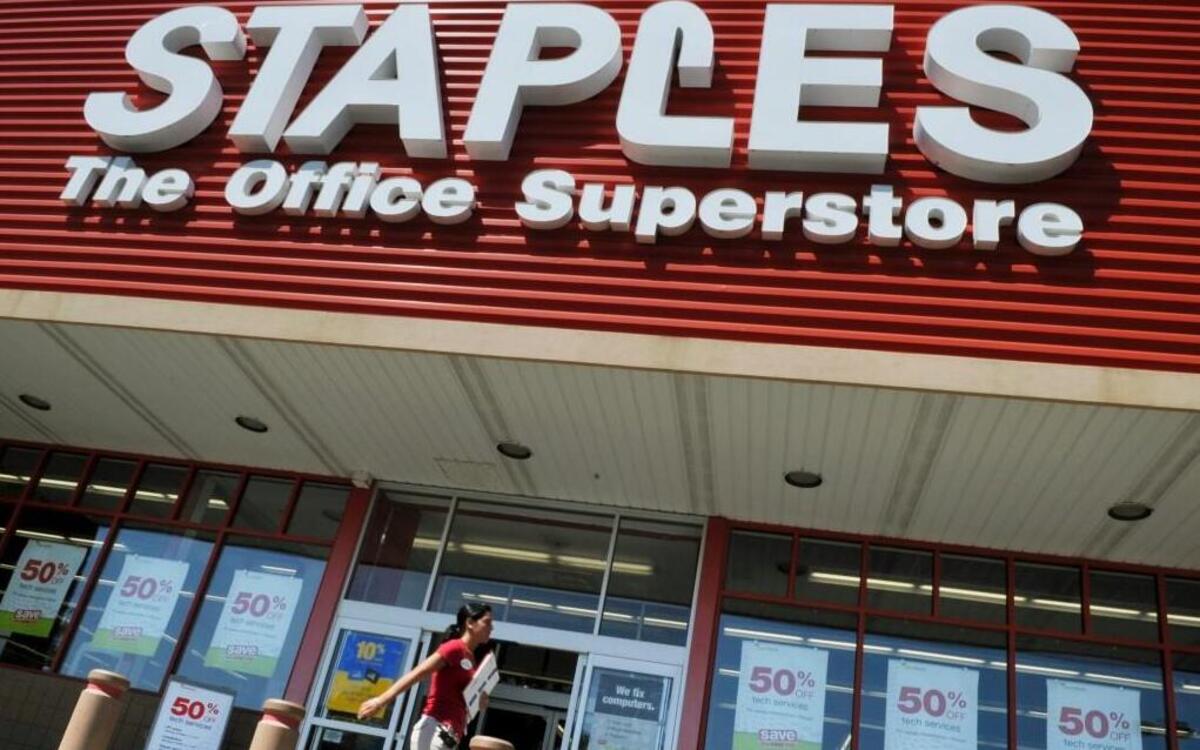 The Staples store at the Metropolitan shopping center will close July 13.