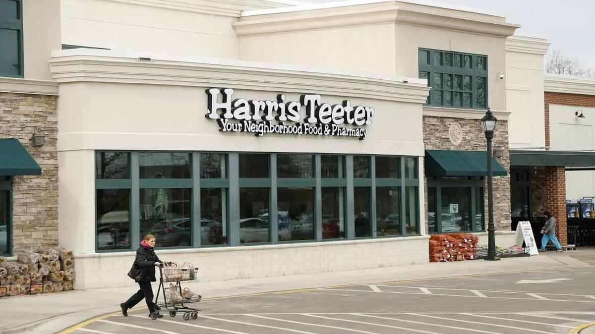 The Harris Teeter grocery store at High House Crossing in Cary will close, according to the company.