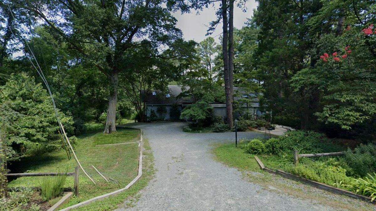 House on 1800 block of South Lakeshore Drive
