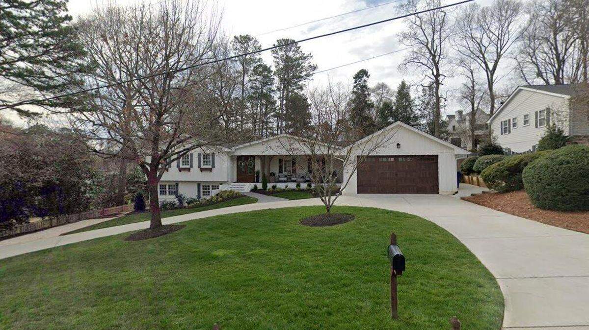 House on 300 block of Yadkin Drive
