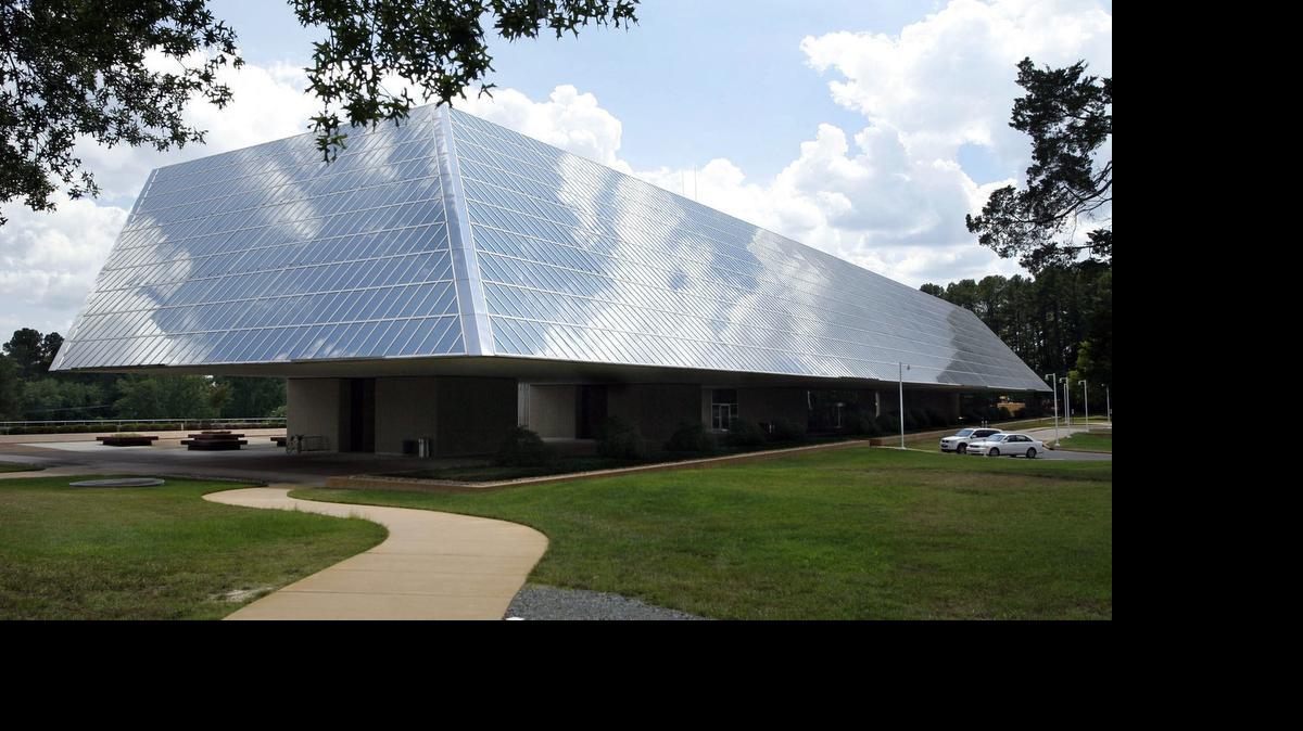 
The State Employees’ Credit Union has signed an agreement to purchase Blue Cross and Blue Shield of North Carolina’s landmark headquarters in Chapel Hill for $35 million.
