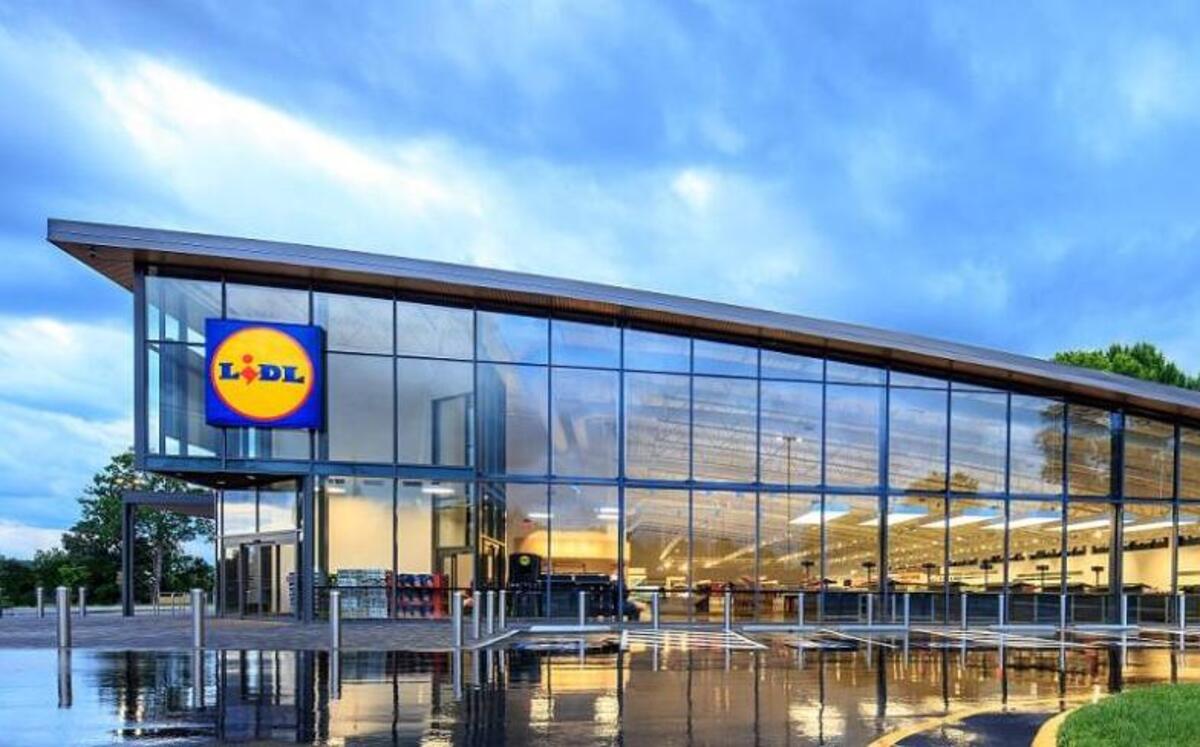 Lidl, one of the world’s largest supermarket chains with more than 10,000 stores in 27 countries, is opening its first 20 U.S. stores in North Carolina, South Carolina and Virginia this summer.